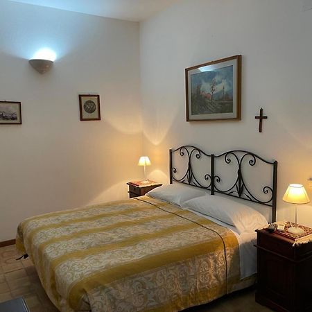 Agriturismo Villa Luca Сант'Агата-ди-Милите Экстерьер фото