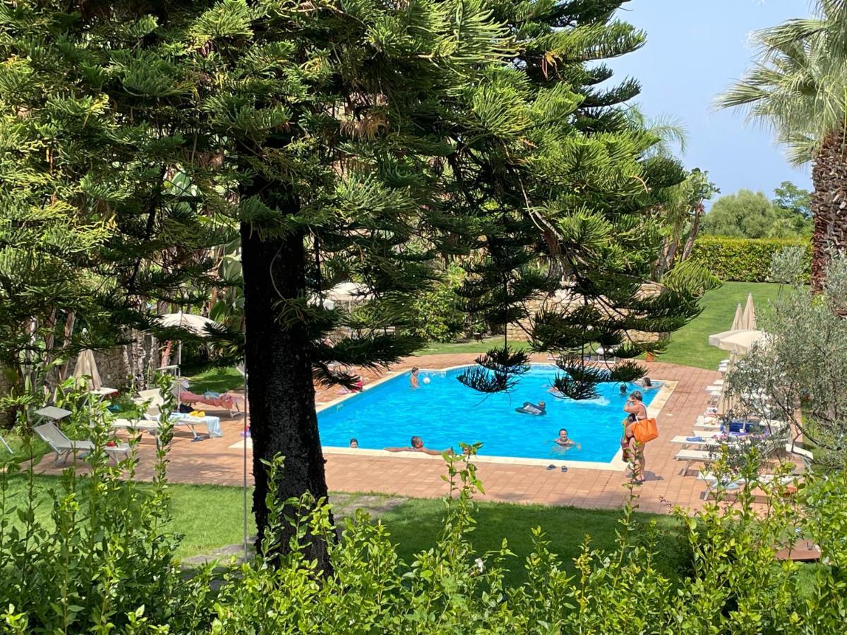 Agriturismo Villa Luca Сант'Агата-ди-Милите Экстерьер фото