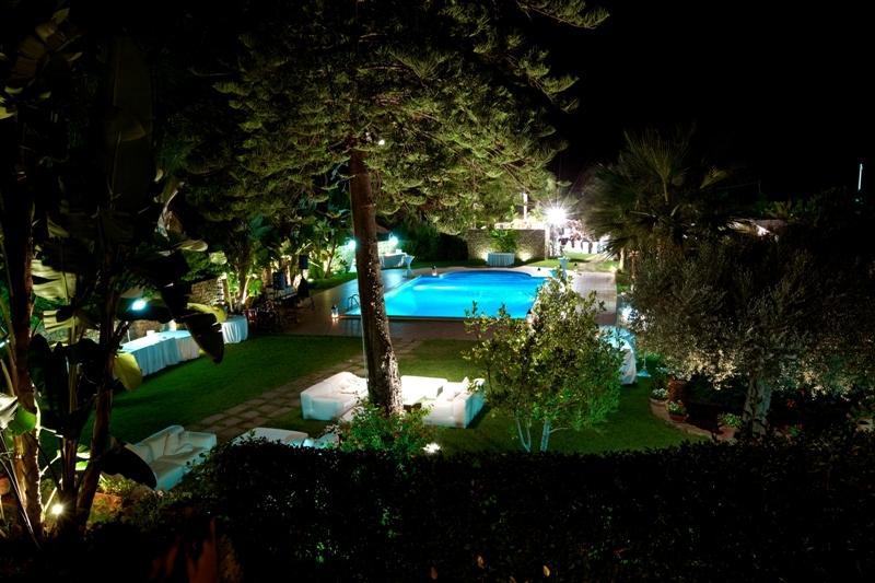 Agriturismo Villa Luca Сант'Агата-ди-Милите Экстерьер фото